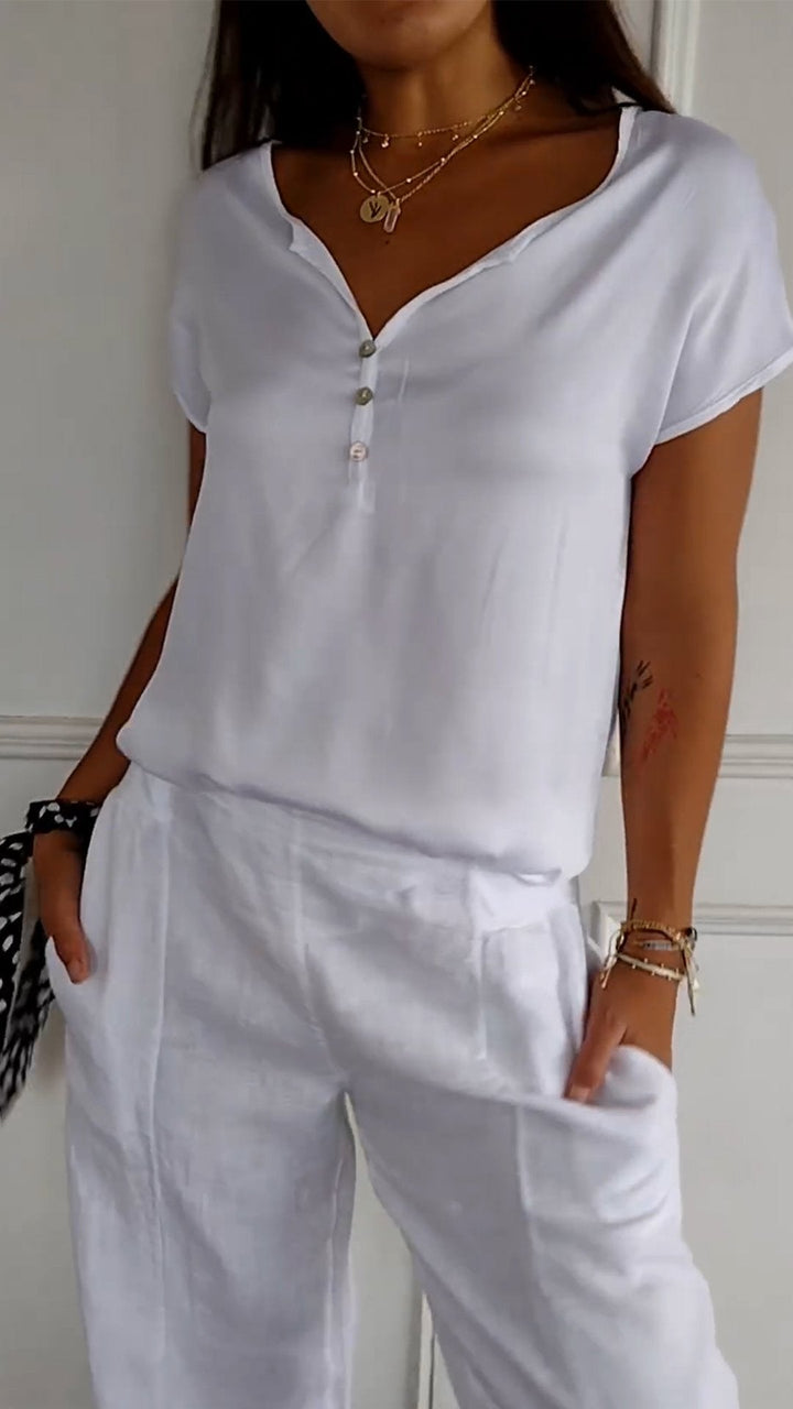 Patrycja - T-shirt z dekoltem w serek